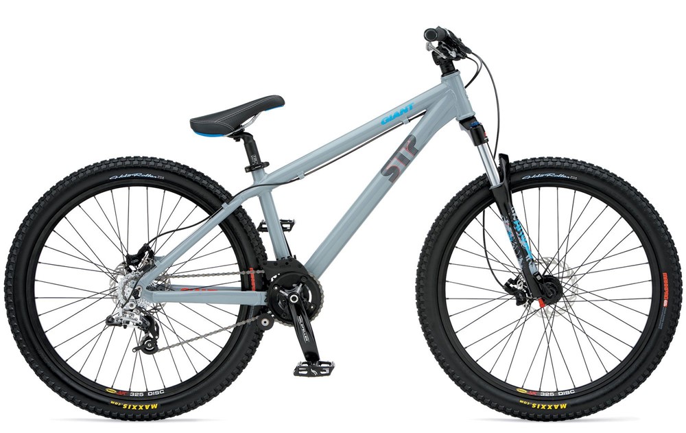 2009 Giant STP 0 - Bicycle Details - BicycleBlueBook.com